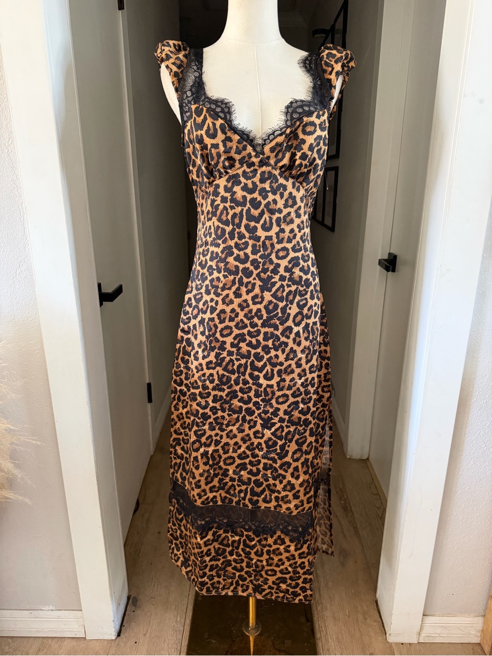 Free People Foolish Heart Leopard Print Lace Midi Dress Sz XS MSRP $128 NEW - Picture 4 of 10